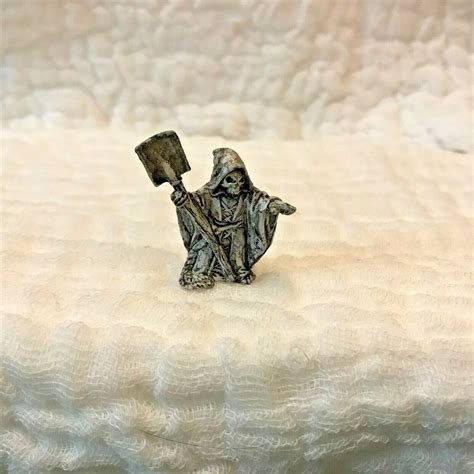 bones drave digger mini figure|Reaper Miniatures :: bones dwarf latest.